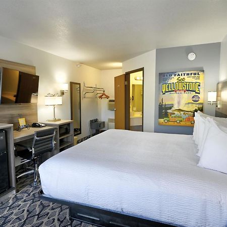 Travelodge By Wyndham Gardiner Yellowstone Park North Entr Esterno foto