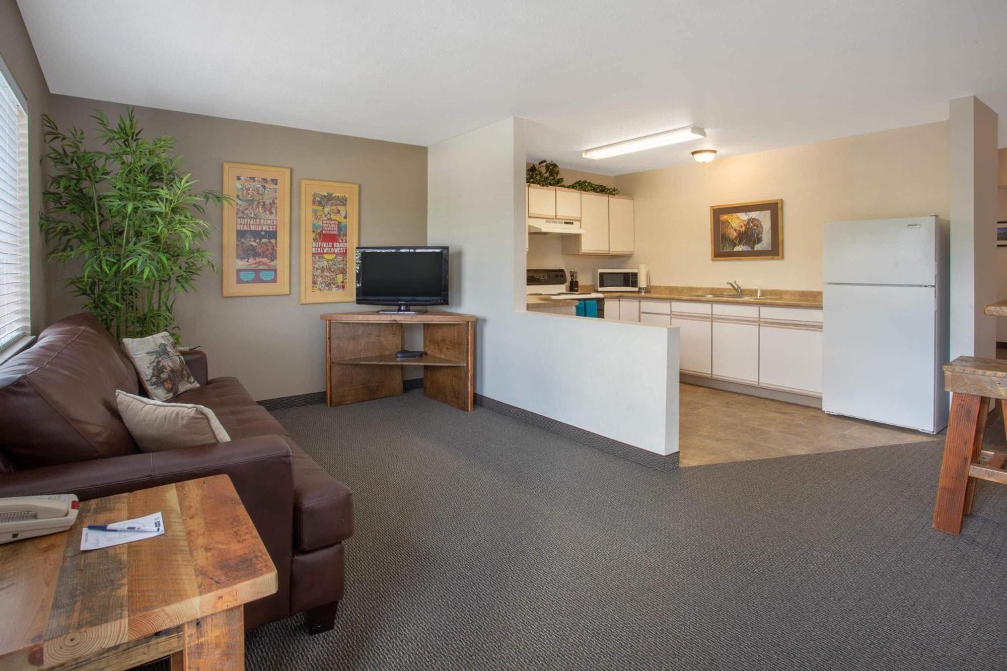 Travelodge By Wyndham Gardiner Yellowstone Park North Entr Esterno foto